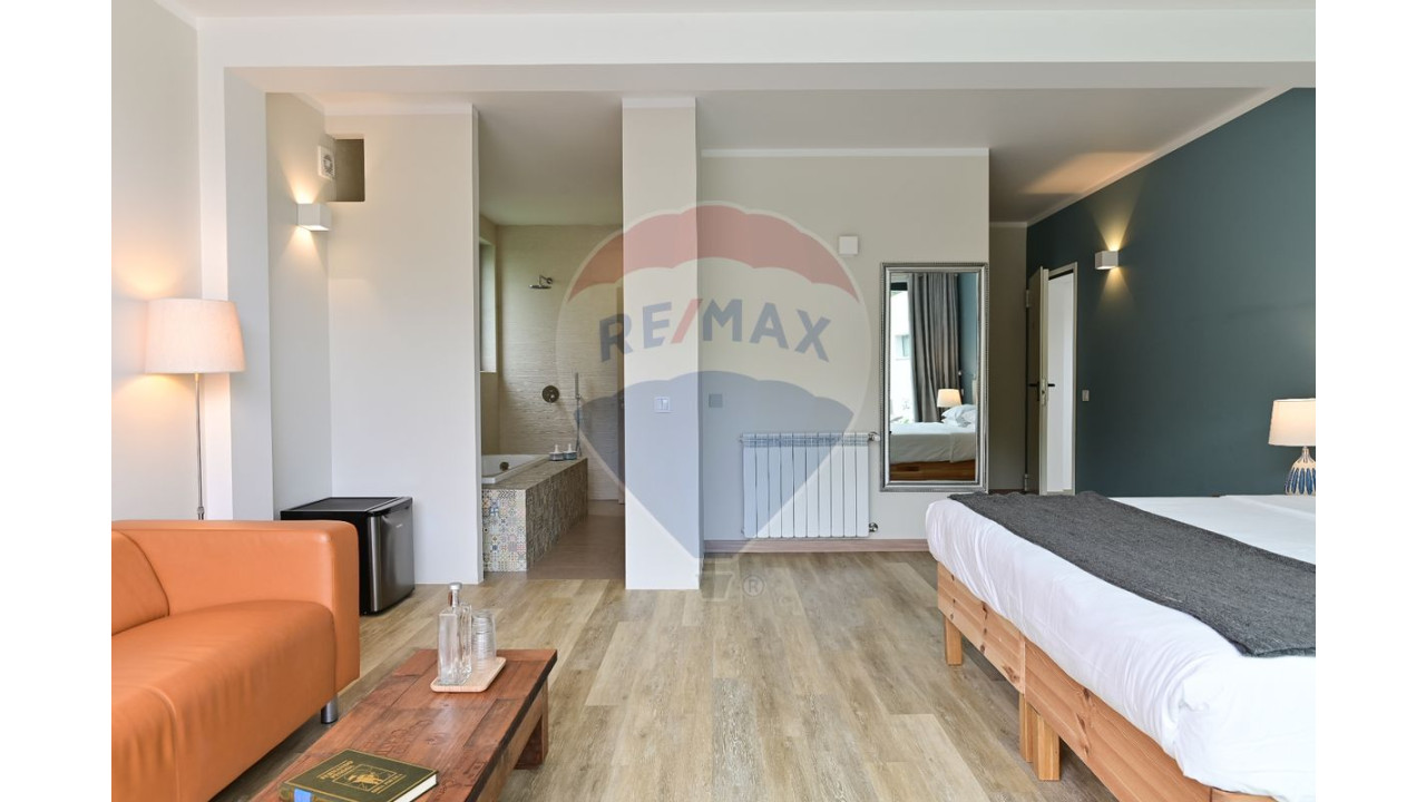 Moradia T8 para Venda em Carvoeira Foto 24