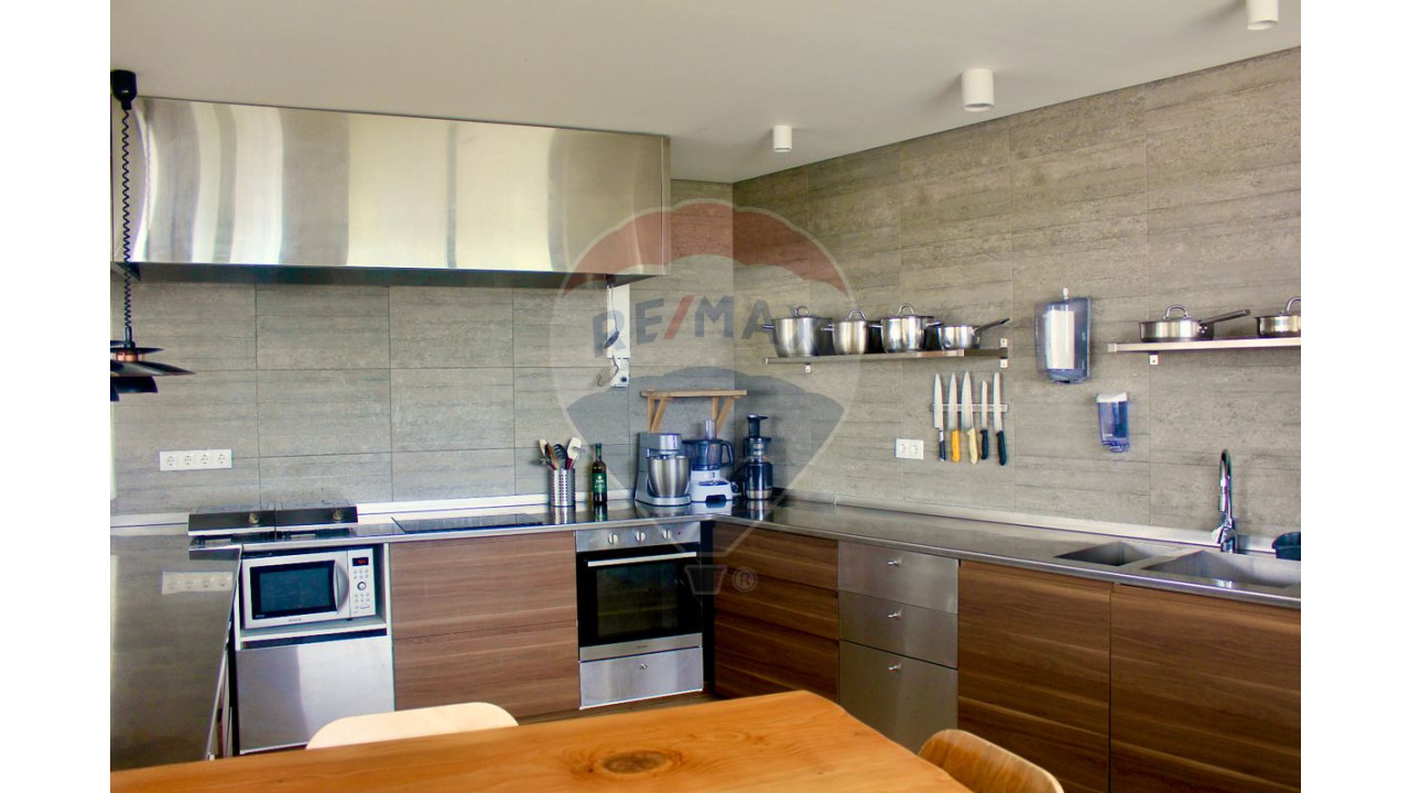 Moradia T8 para Venda em Carvoeira Foto 15