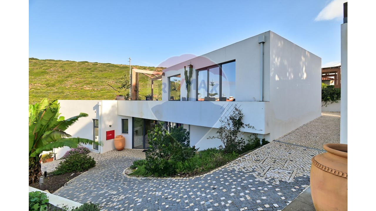 Moradia T8 para Venda em Carvoeira Foto 2