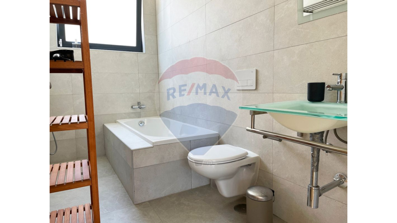 Moradia T8 para Arrendamento em Carvoeira Foto 19