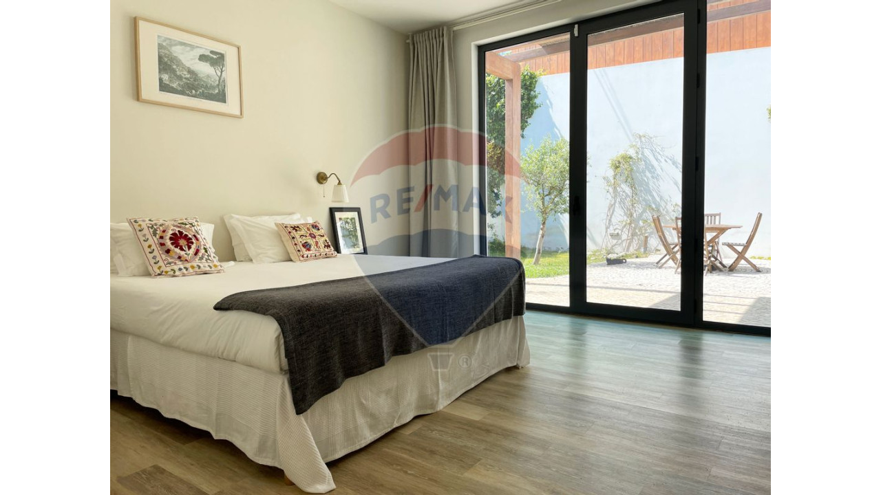 Moradia T8 para Arrendamento em Carvoeira Foto 18