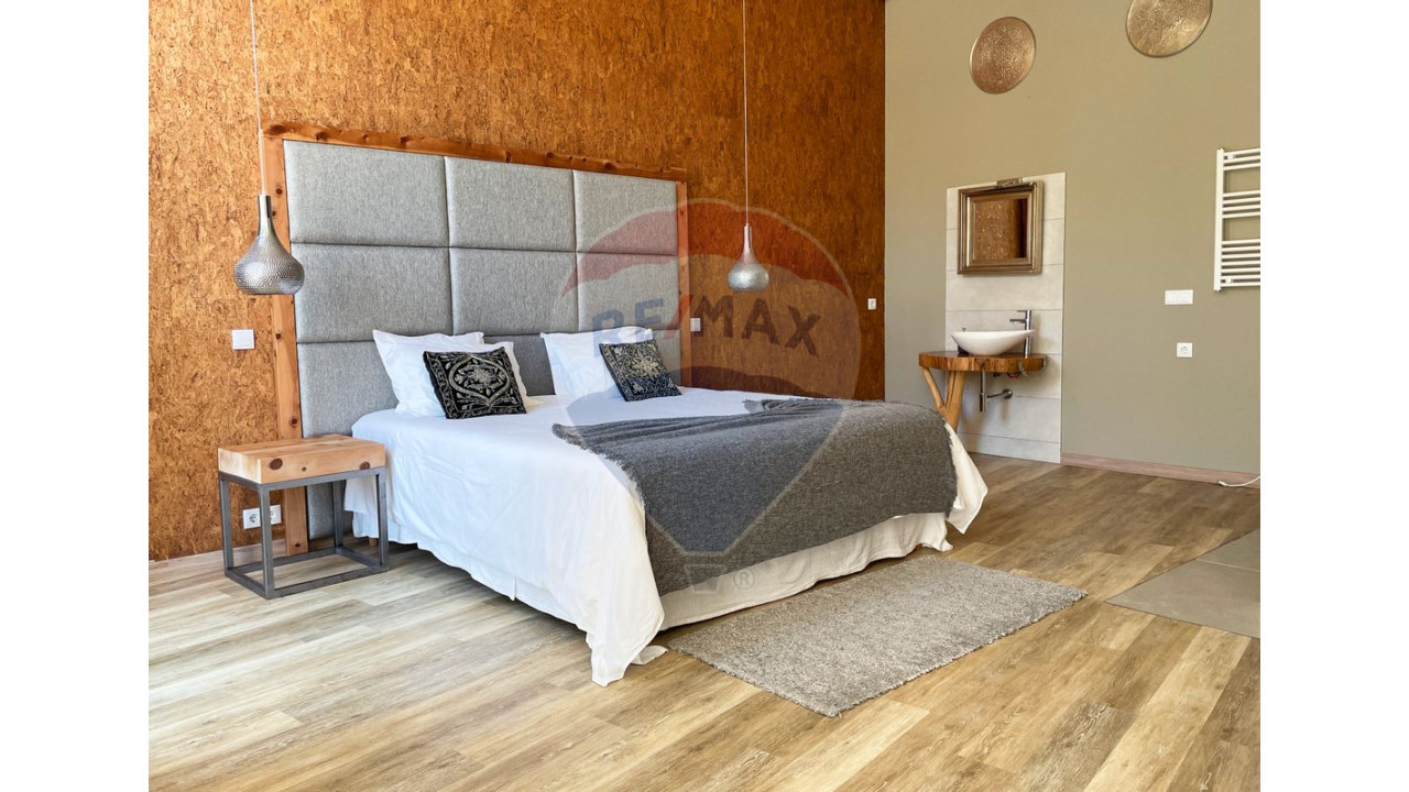 Moradia T8 para Arrendamento em Carvoeira Foto 21