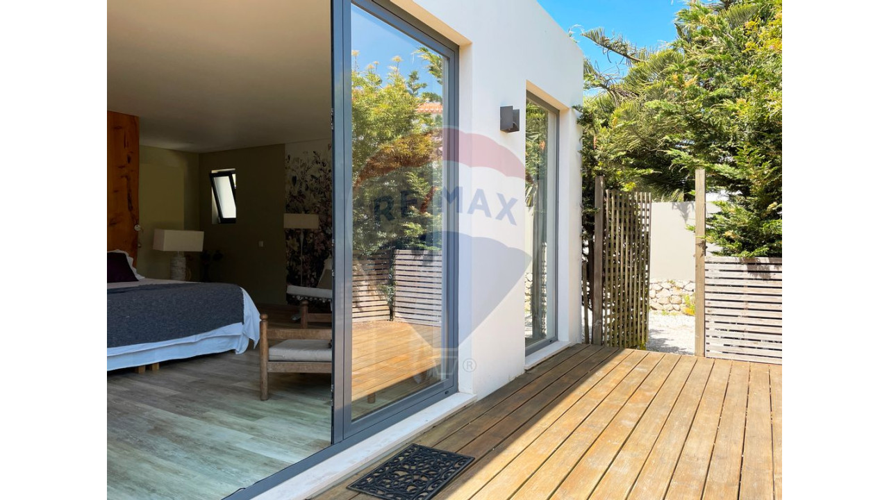 Moradia T8 para Arrendamento em Carvoeira Foto 25