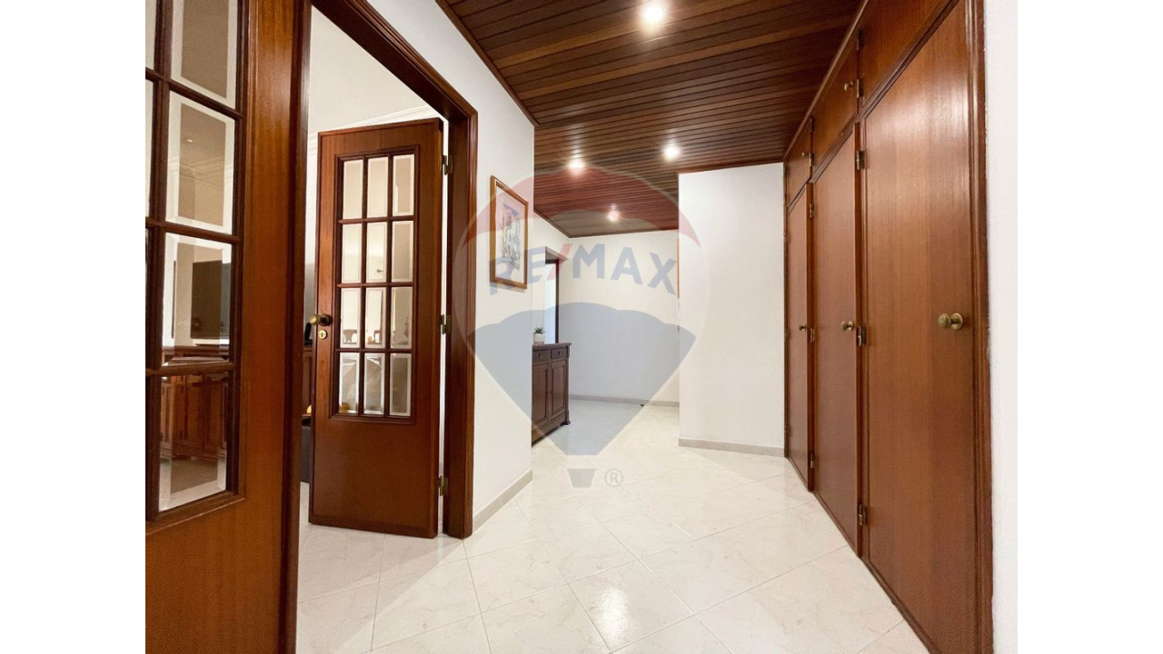 Apartamento T3 para Venda em Santa Maria e São Miguel, São Martinho, São Pedro Penaferrim Foto 6