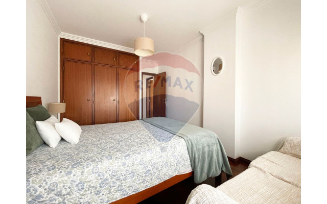 Apartamento T3 para Venda em Santa Maria e São Miguel, São Martinho, São Pedro Penaferrim