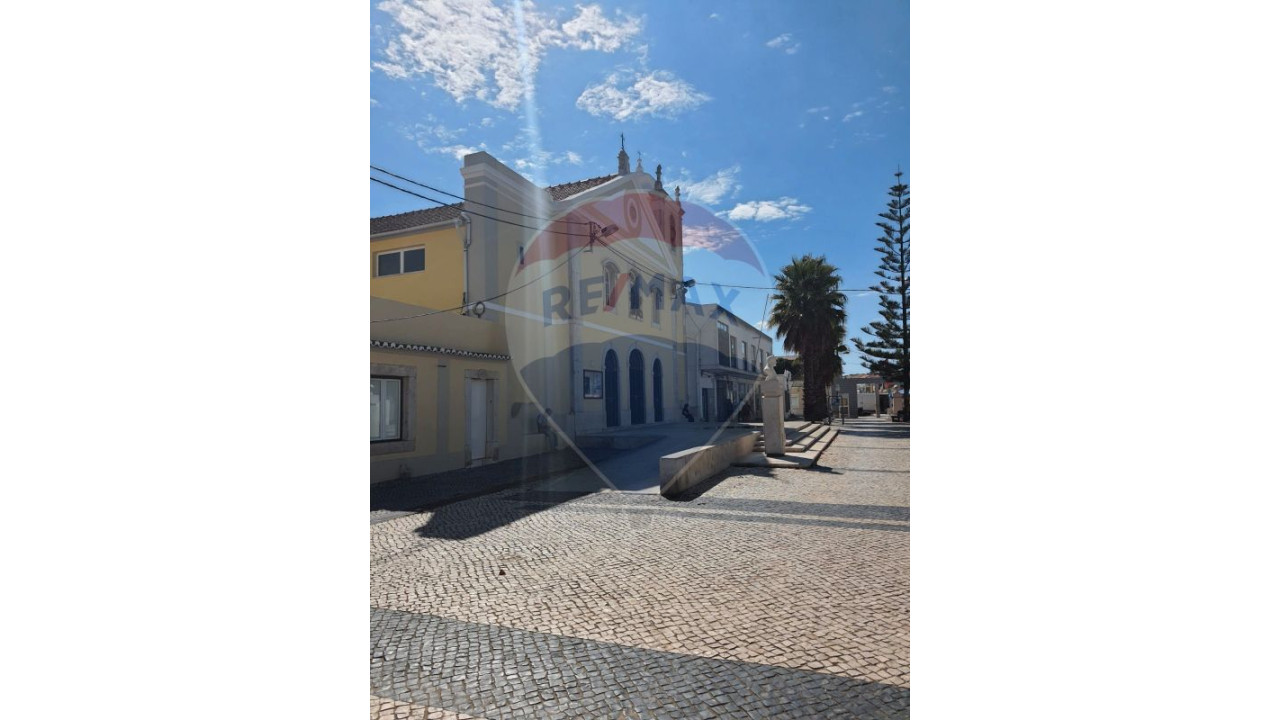 Prédio para Venda em Caparica e Trafaria Foto 11