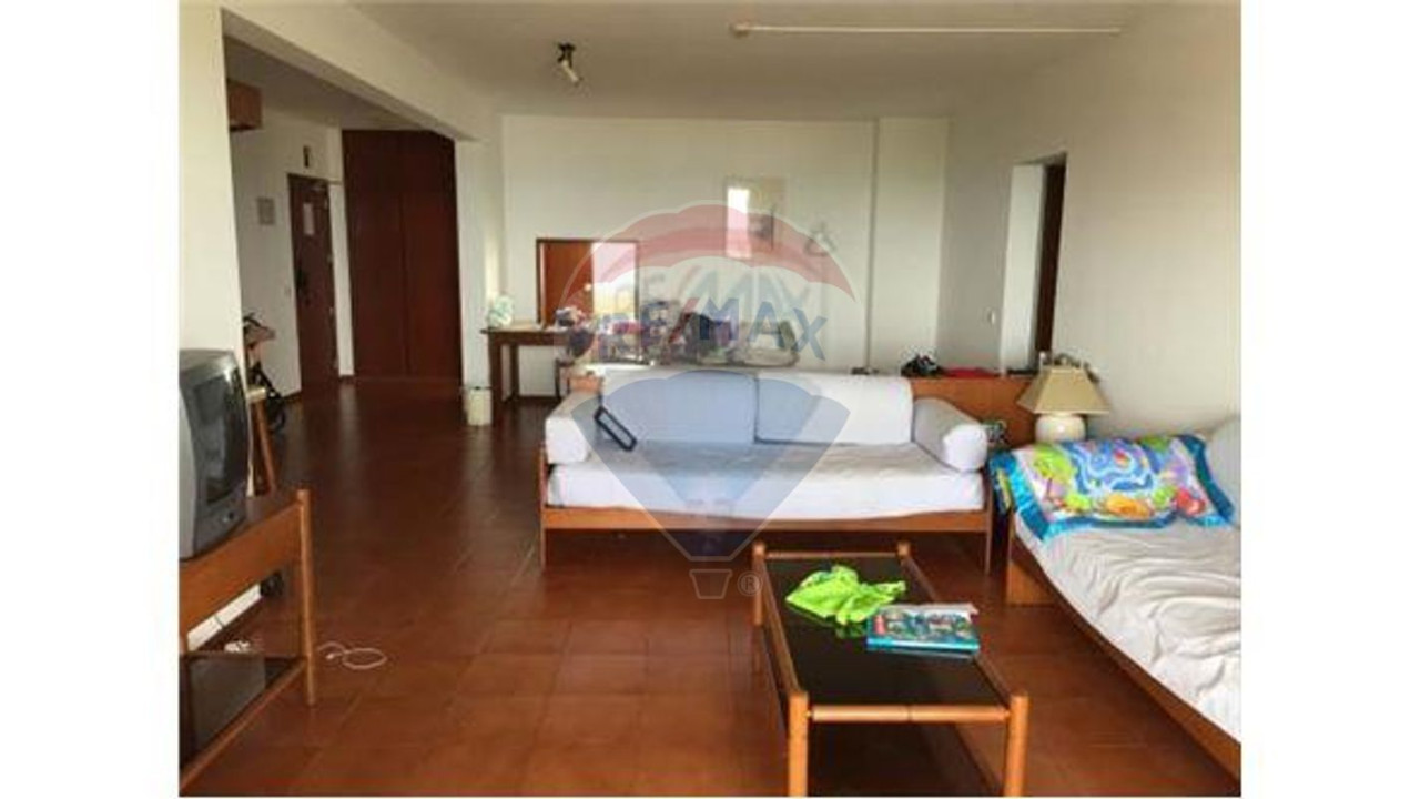 Apartamento T1 para Venda em Quarteira Foto 6
