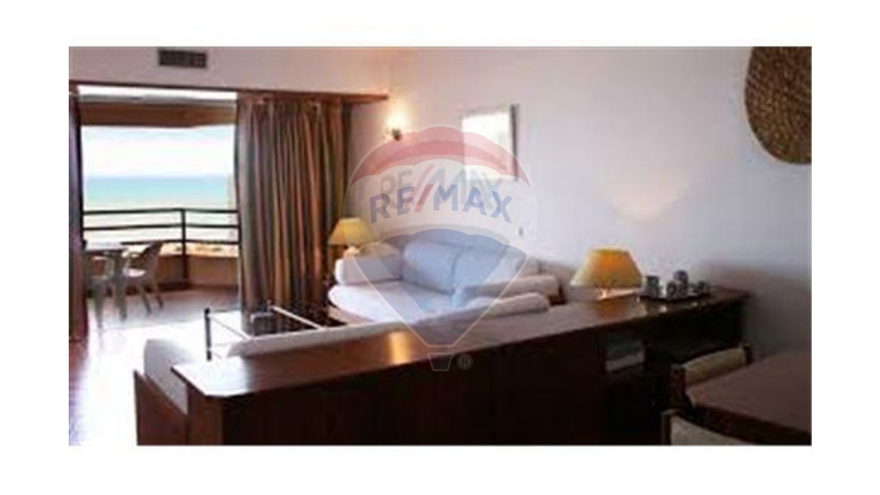 Apartamento T1 para Venda em Quarteira Foto 2