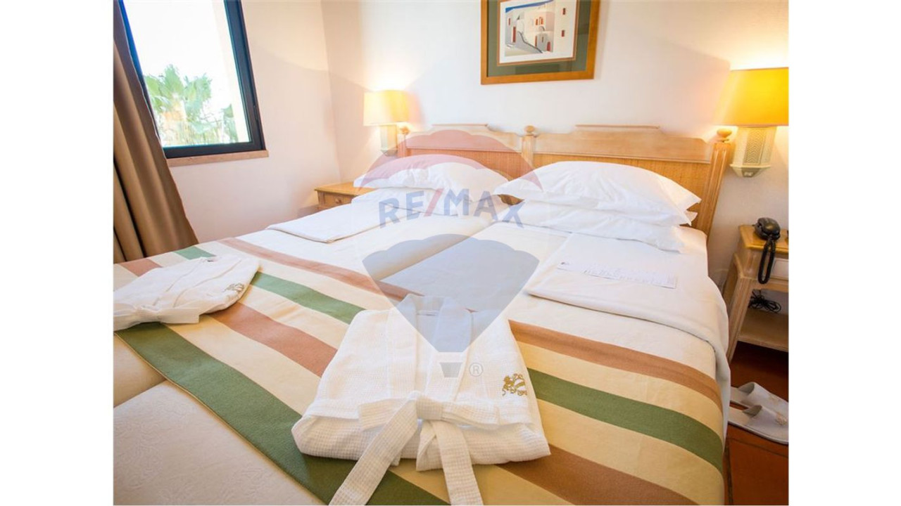 Apartamento T1 para Venda em Quarteira Foto 3