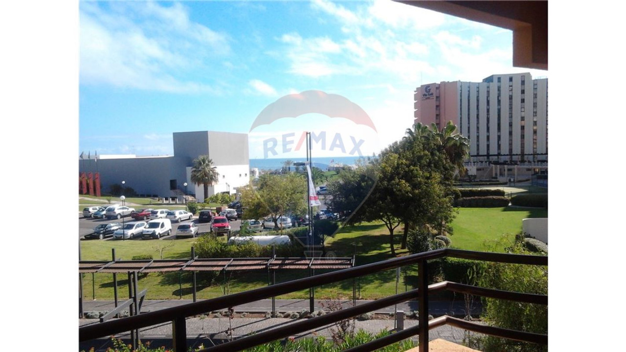 Apartamento para Venda em Quarteira Foto 12