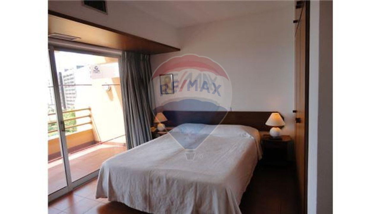 Apartamento para Venda em Quarteira Foto 2