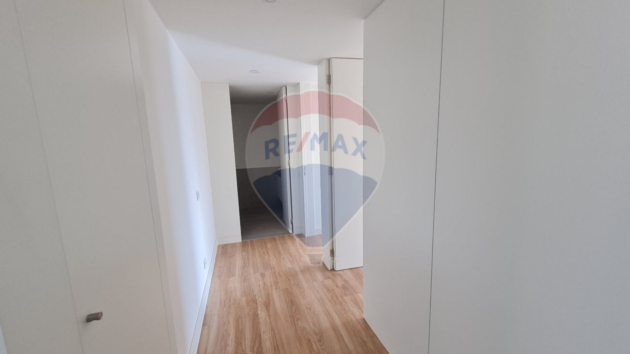 Apartamento T2 para Venda em Faro (Sé e São Pedro) Foto 29