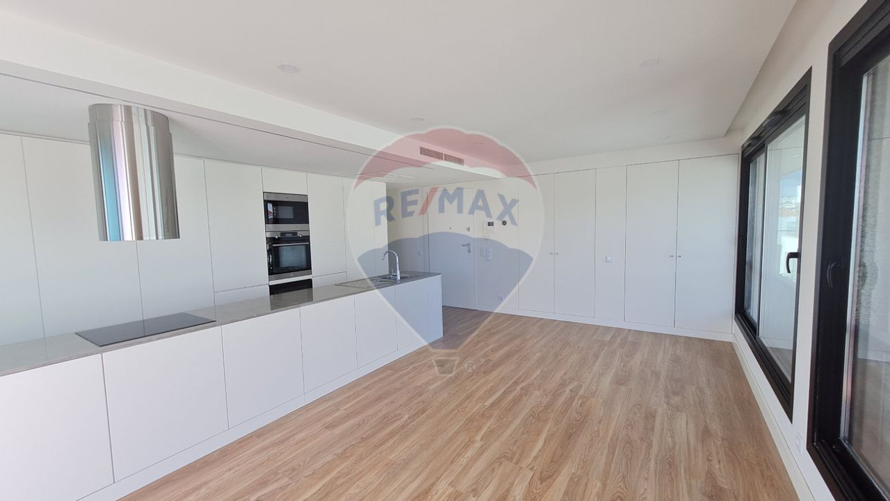 Apartamento T2 para Venda em Faro (Sé e São Pedro) Foto 18