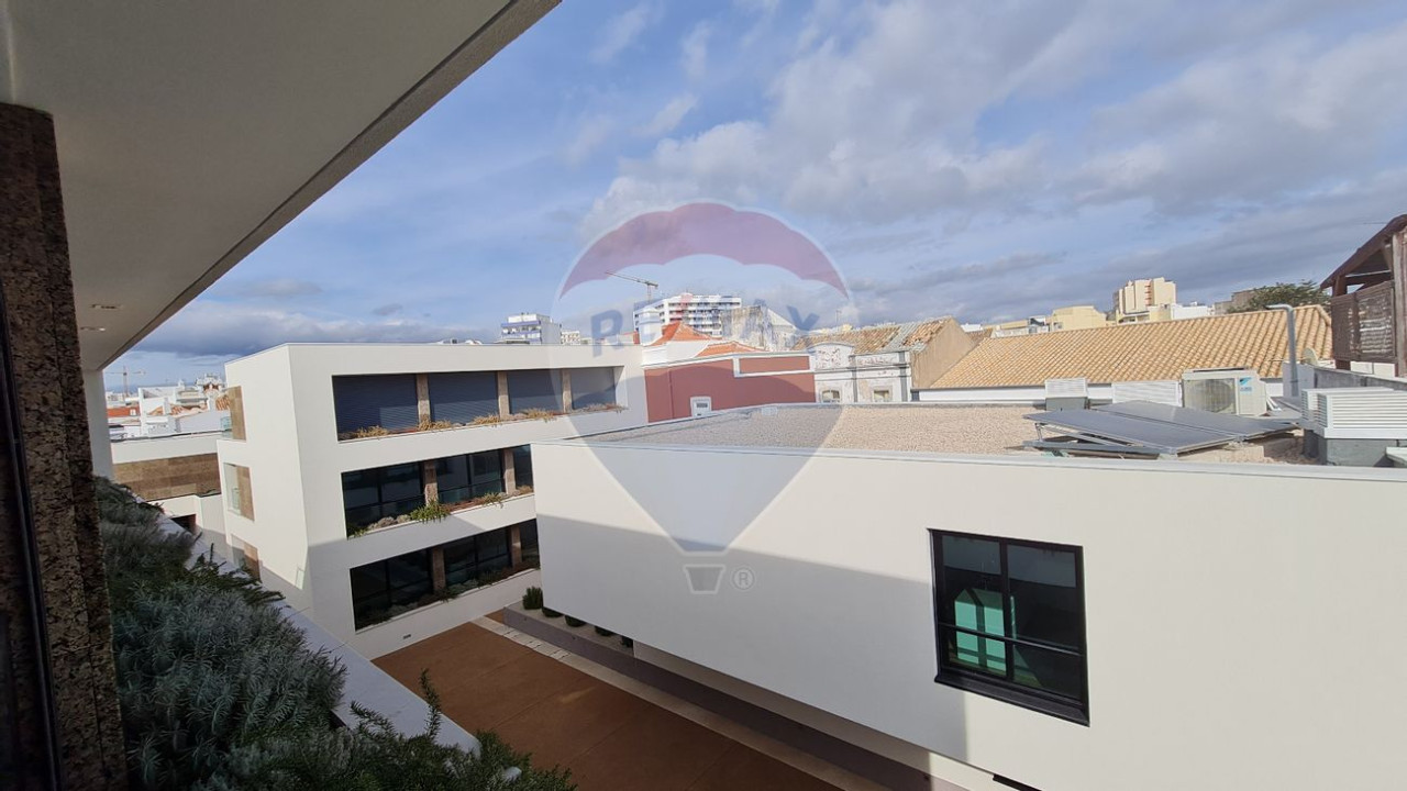 Apartamento T2 para Venda em Faro (Sé e São Pedro) Foto 19