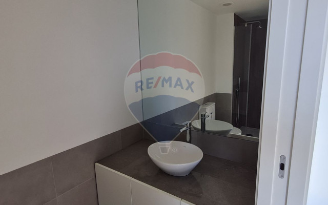 Apartamento T2 para Venda em Faro (Sé e São Pedro)