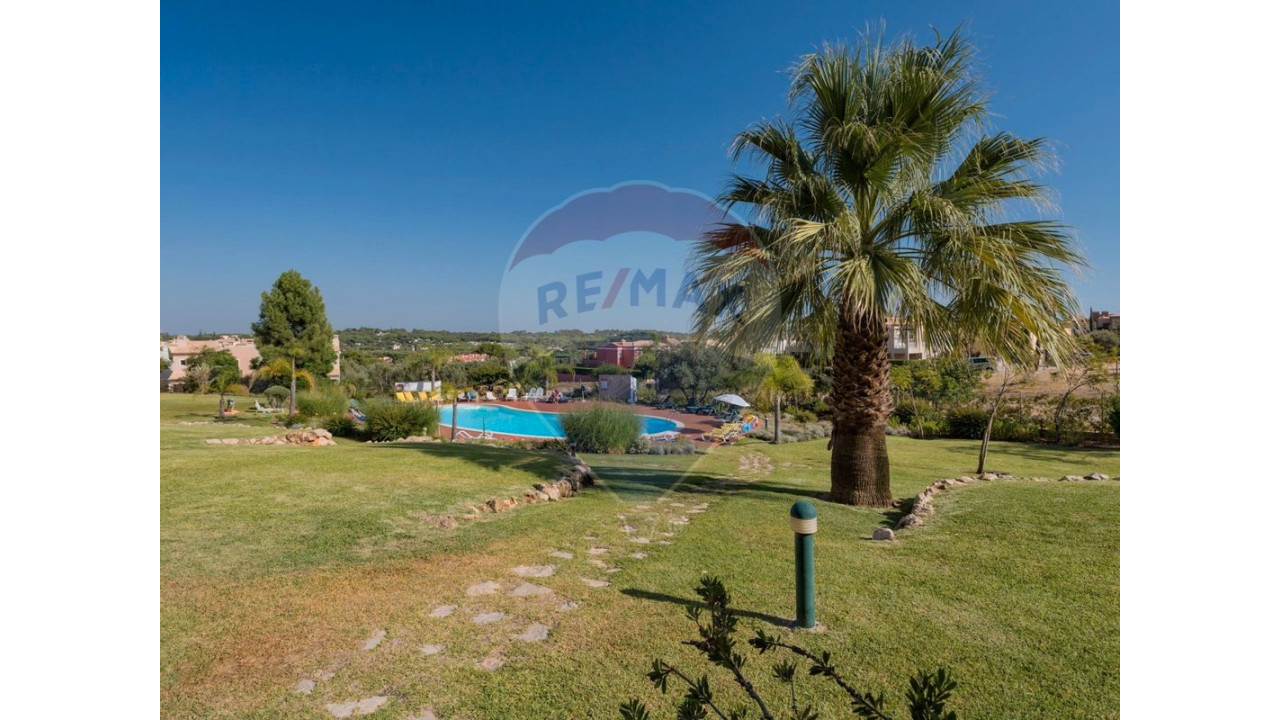 Apartamento T2 para Venda em Quarteira Foto 2