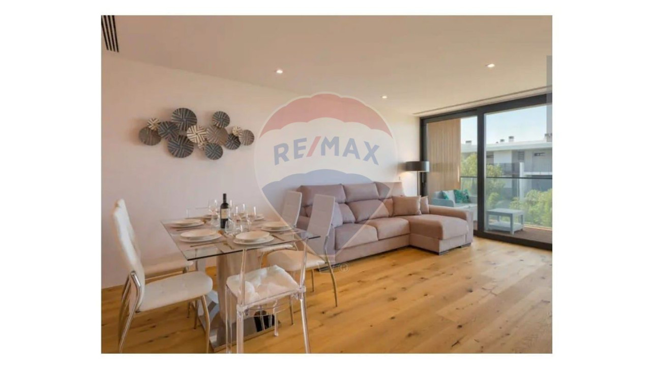 Apartamento T1 para Venda em Quarteira Foto 11