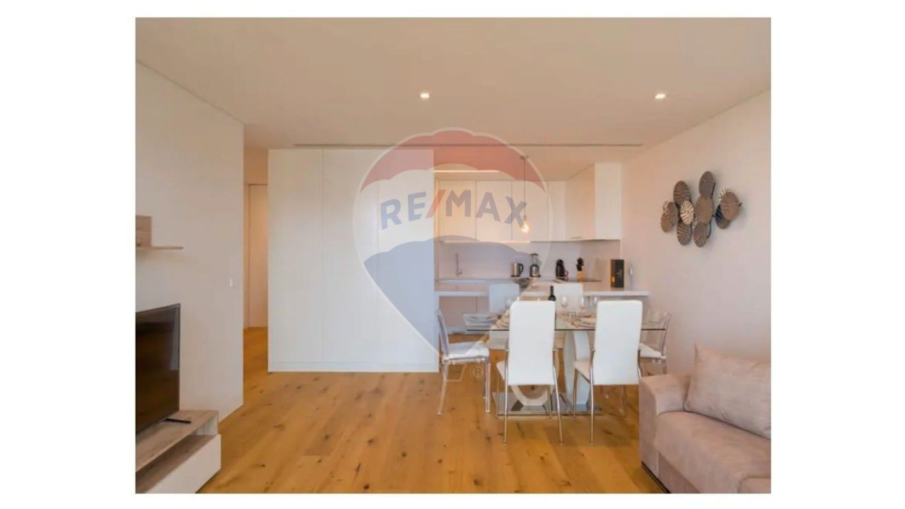 Apartamento T1 para Venda em Quarteira Foto 8