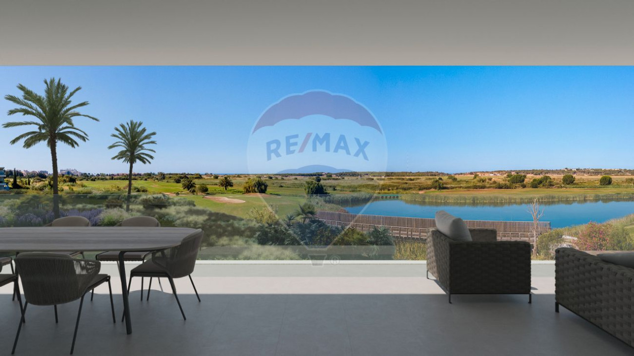 Apartamento T2 para Venda em Quarteira Foto 38