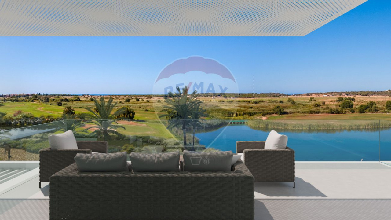 Apartamento T4 para Venda em Quarteira Foto 41