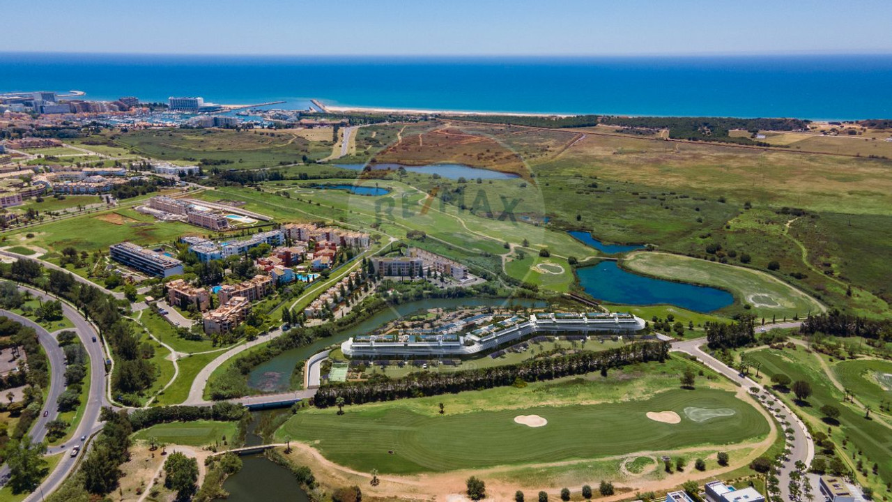 Apartamento T4 para Venda em Quarteira Foto 12