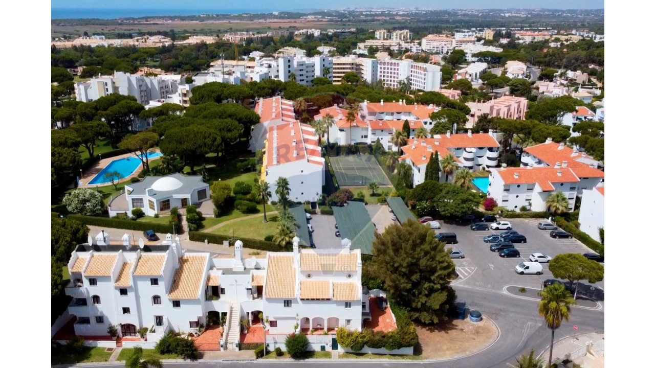 Moradia T3 para Venda em Quarteira Foto 25