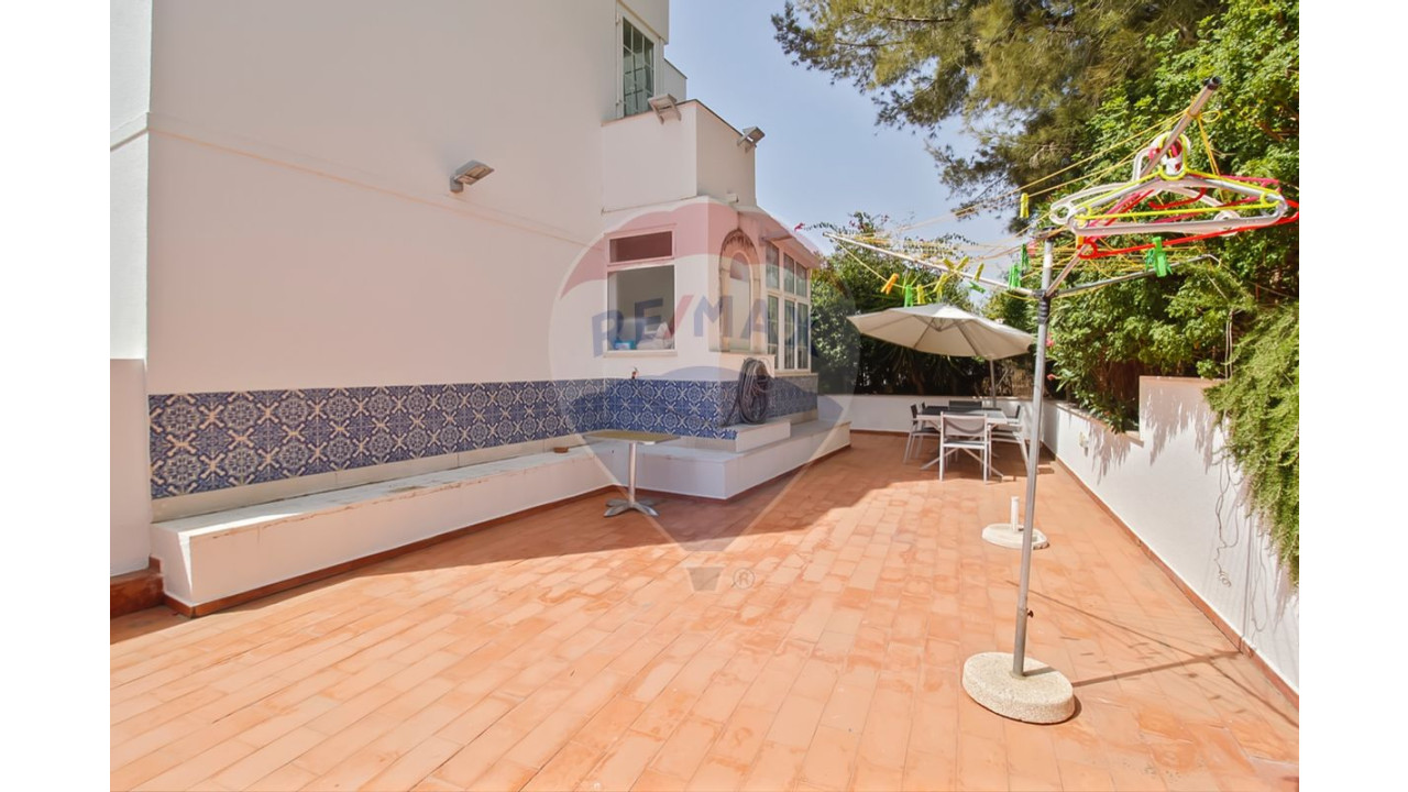 Moradia T3 para Venda em Quarteira Foto 2