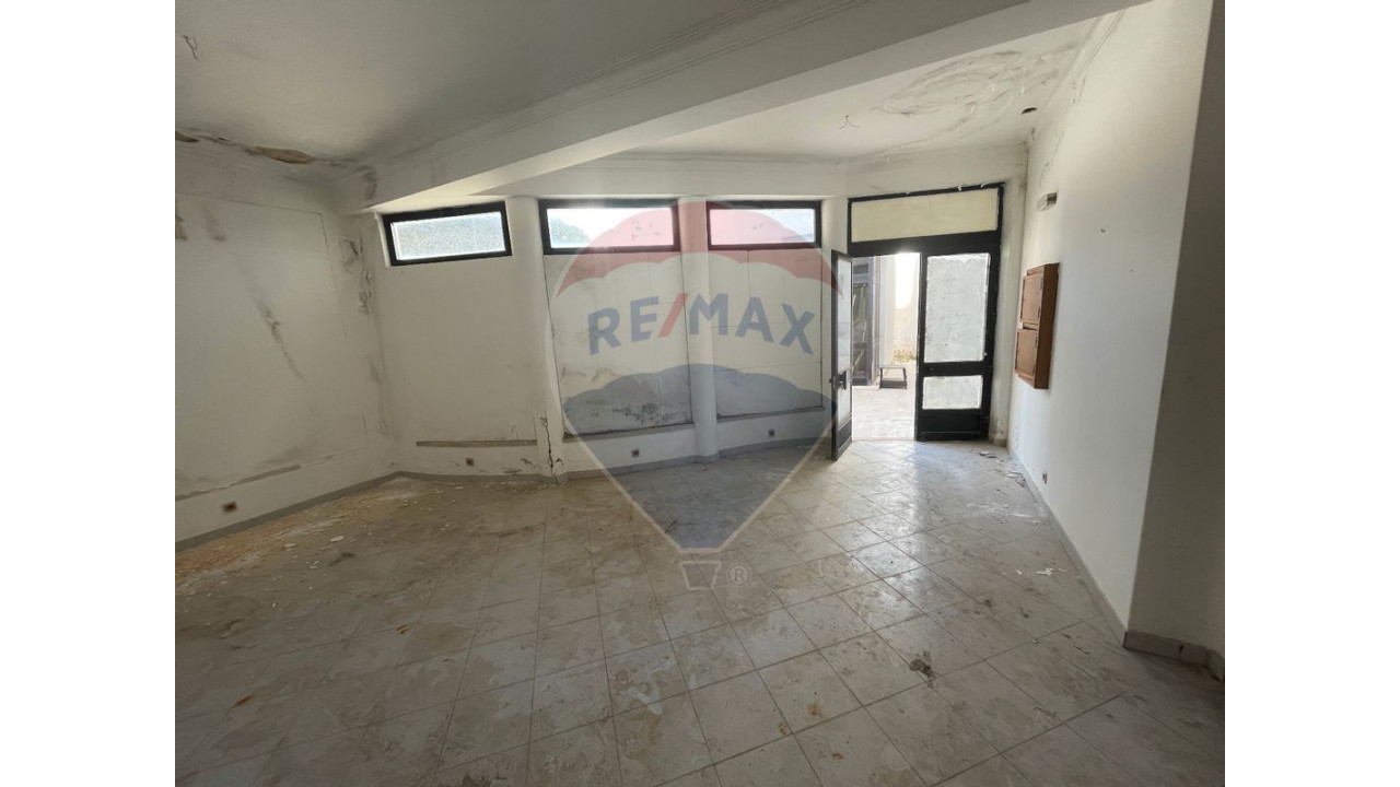 Loja para Venda em Quarteira Foto 3