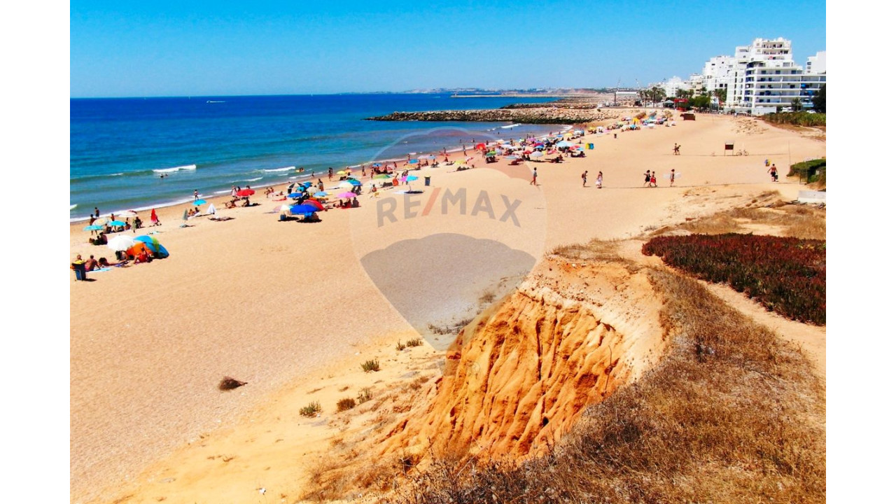 Loja para Venda em Quarteira Foto 2