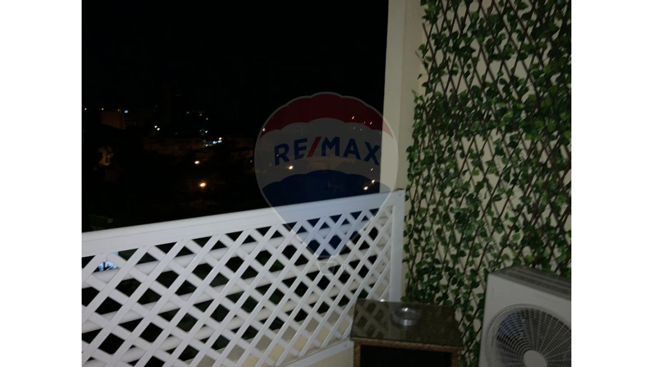 Apartamento T2 para Venda em Quarteira Foto 8