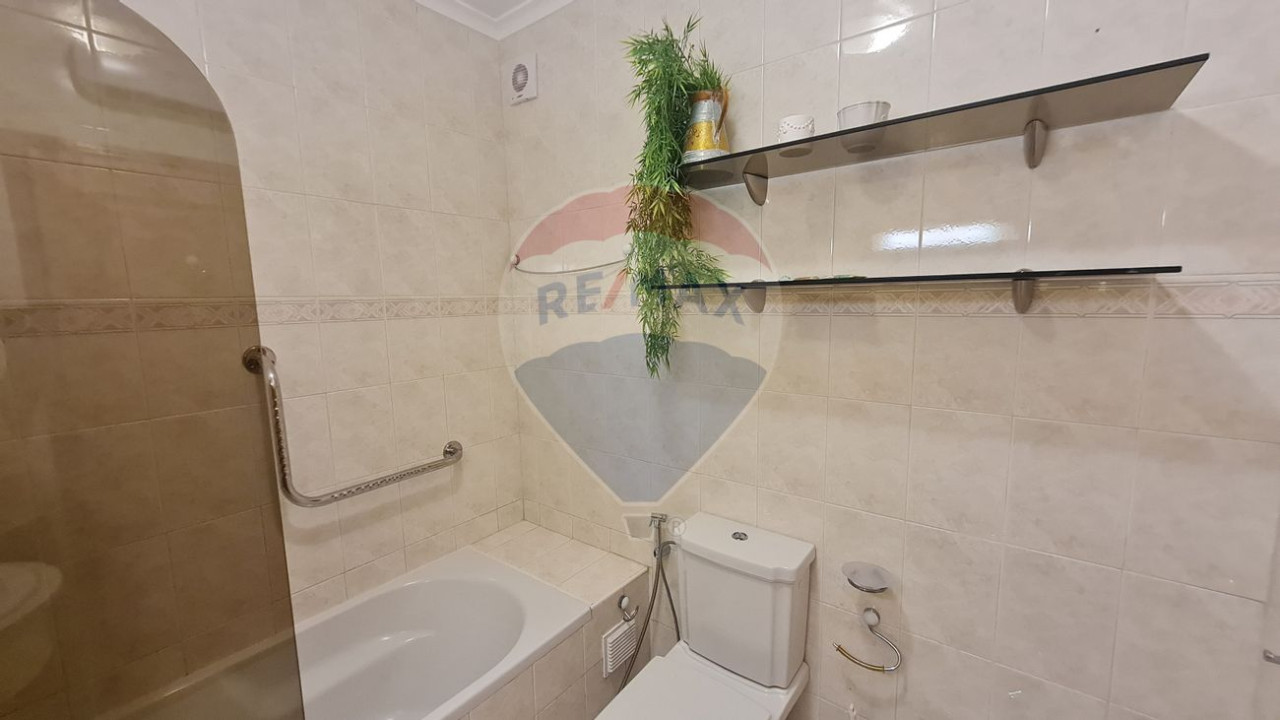 Apartamento T2 para Venda em Quarteira Foto 13