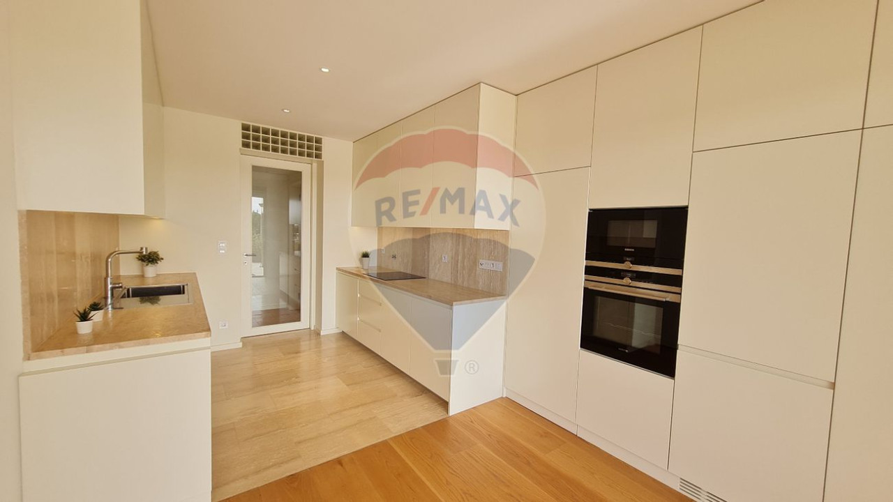Apartamento T2 para Venda em Quarteira Foto 15