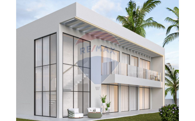 Moradia T5 para Venda em Quarteira