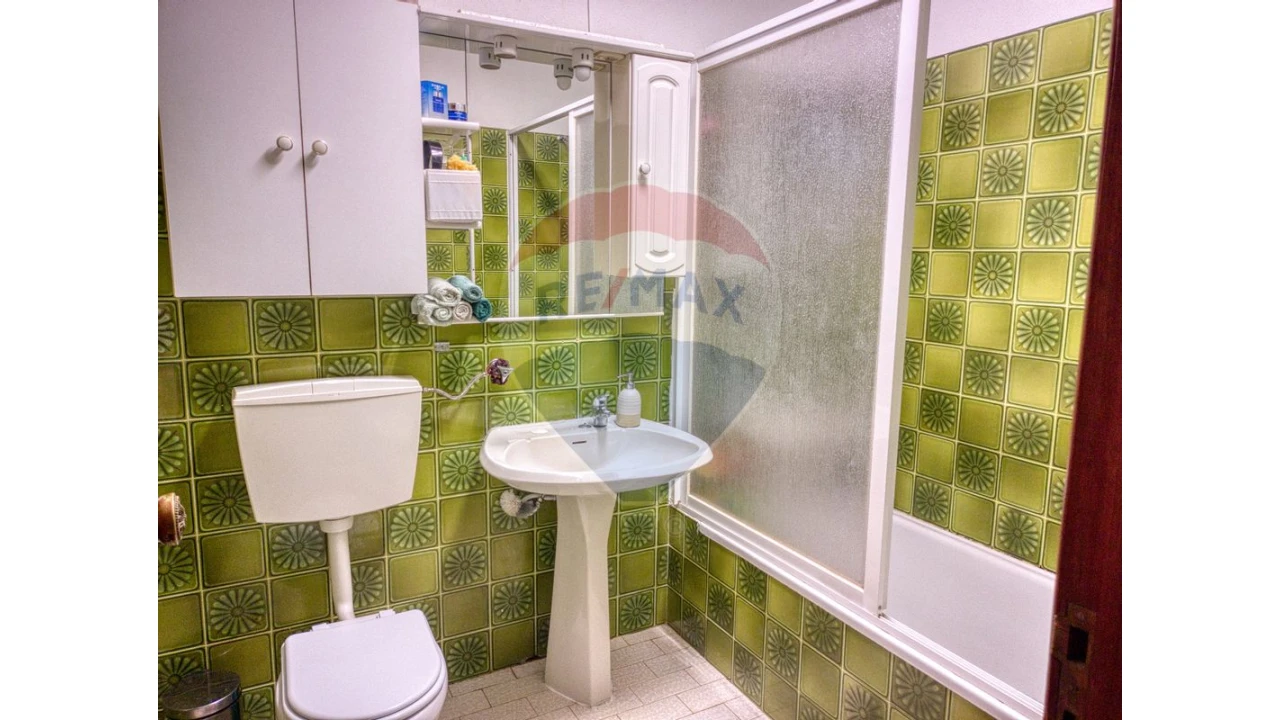 Apartamento T2 para Venda em Quarteira Foto 3