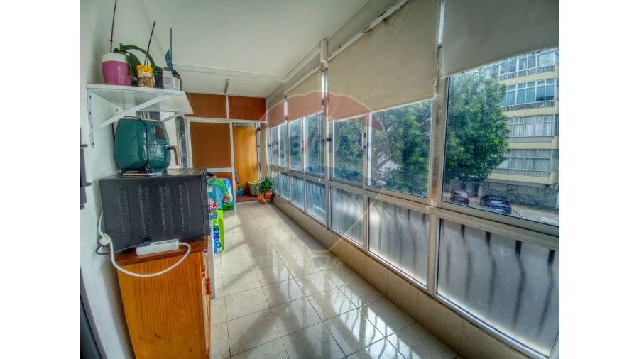 Apartamento T2 para Venda em Quarteira Foto 8