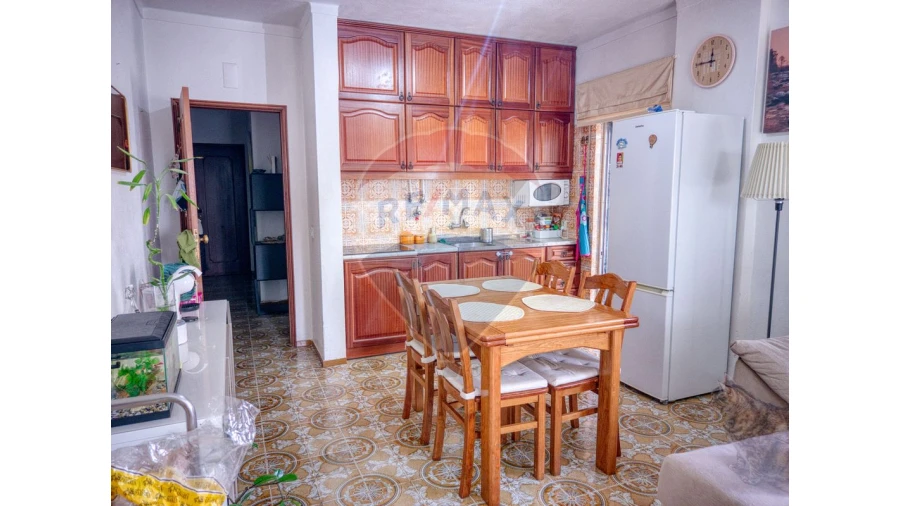 Apartamento T2 para Venda em Quarteira Foto 7
