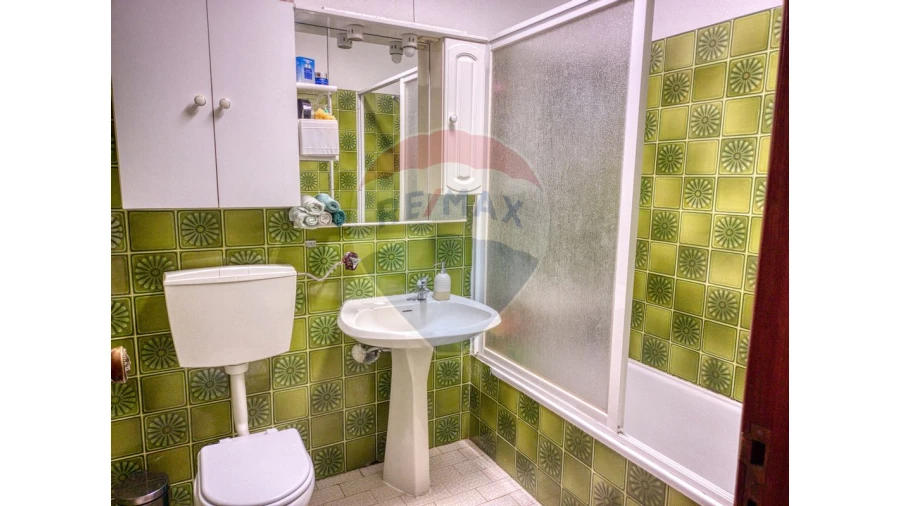 Apartamento T2 para Venda em Quarteira Foto 3