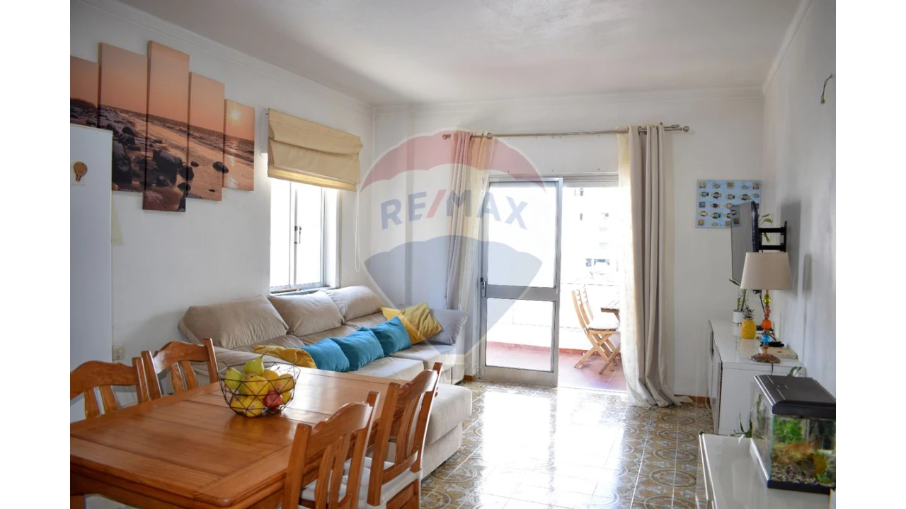 Apartamento T2 para Venda em Quarteira Foto 1