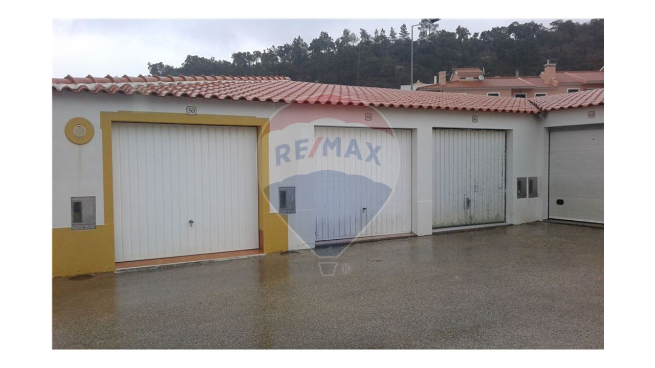 Garagem para Venda em São Bartolomeu de Messines