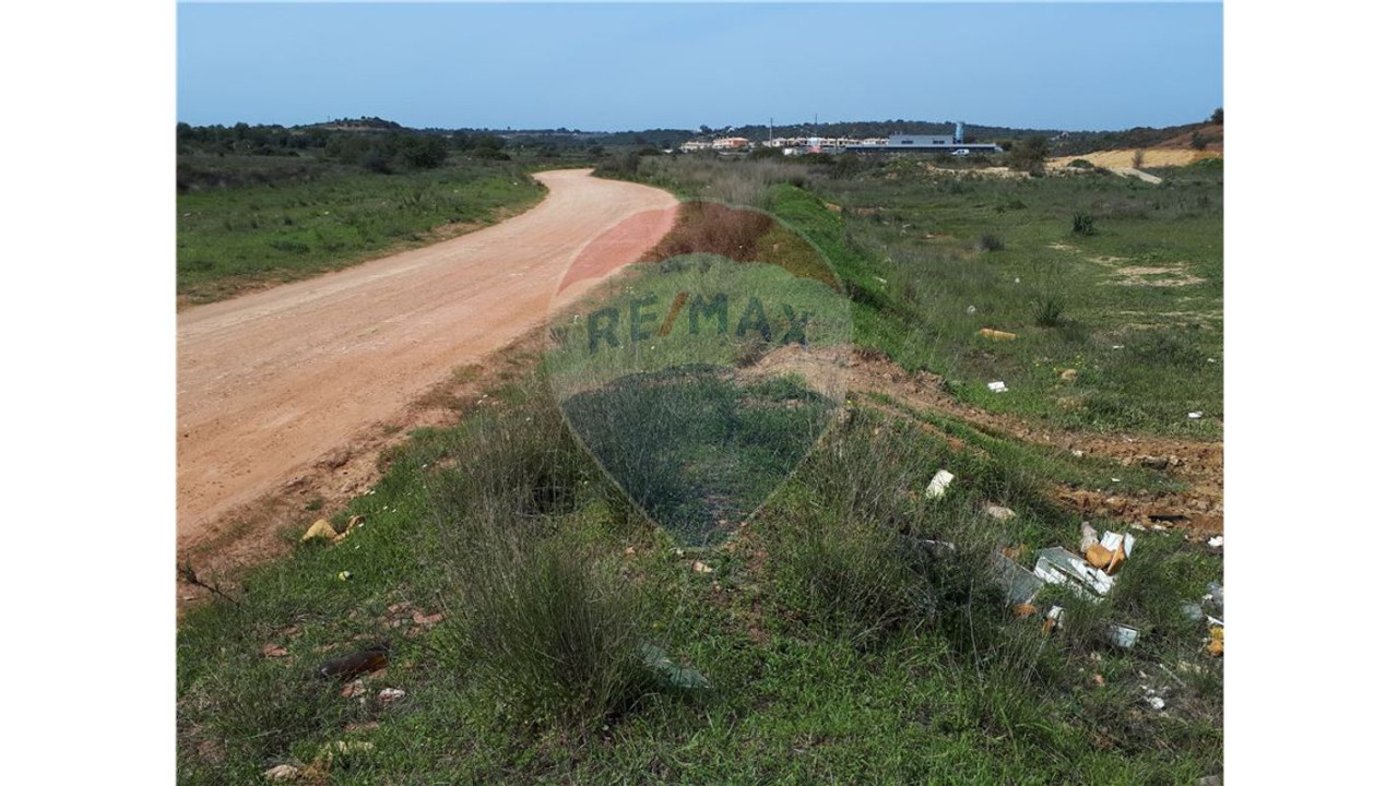 Terreno P/ Prédio para Venda em Conceição e Estoi Foto 5