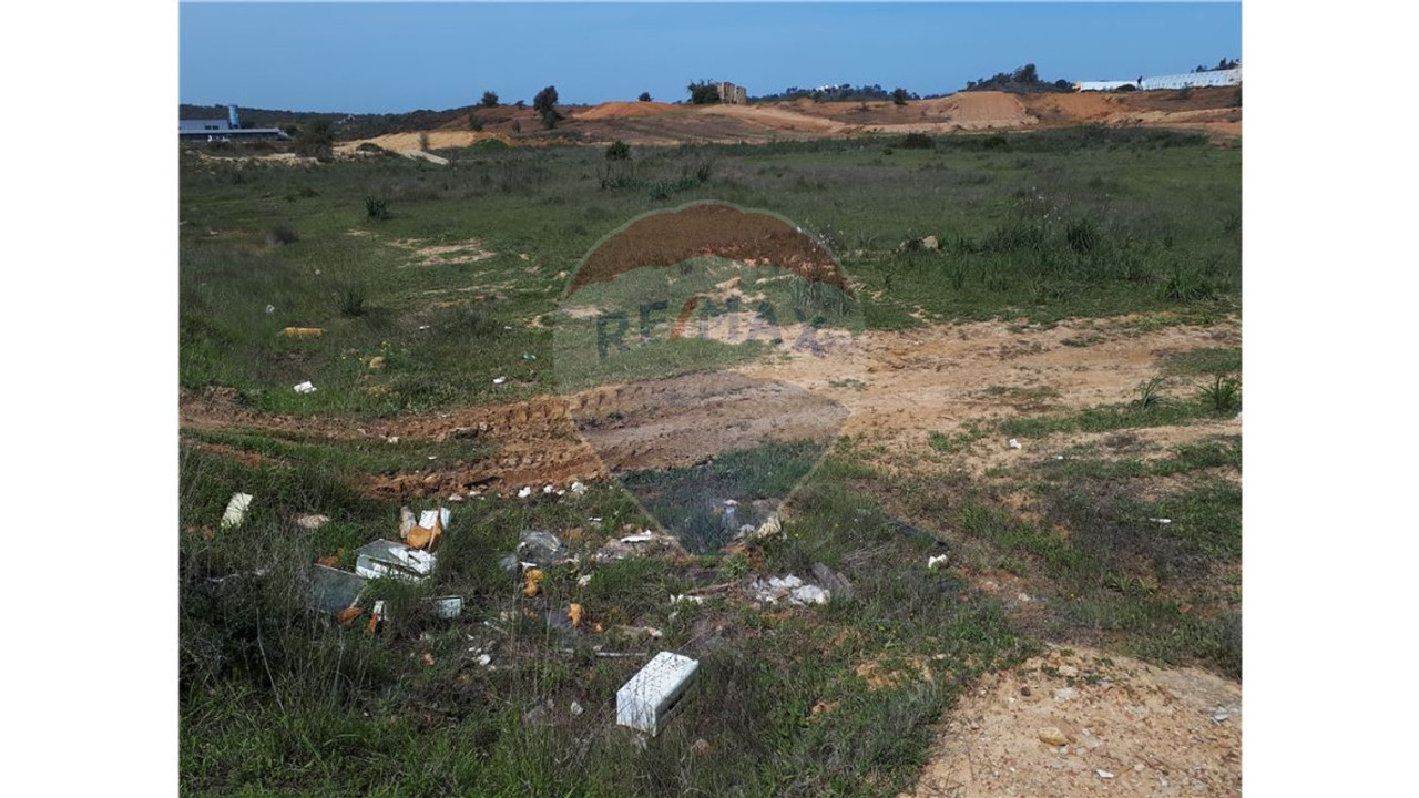 Terreno P/ Prédio para Venda em Conceição e Estoi Foto 4