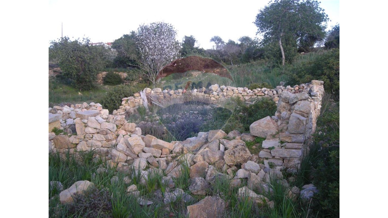 Terreno P/ Prédio para Venda em Conceição e Estoi Foto 1