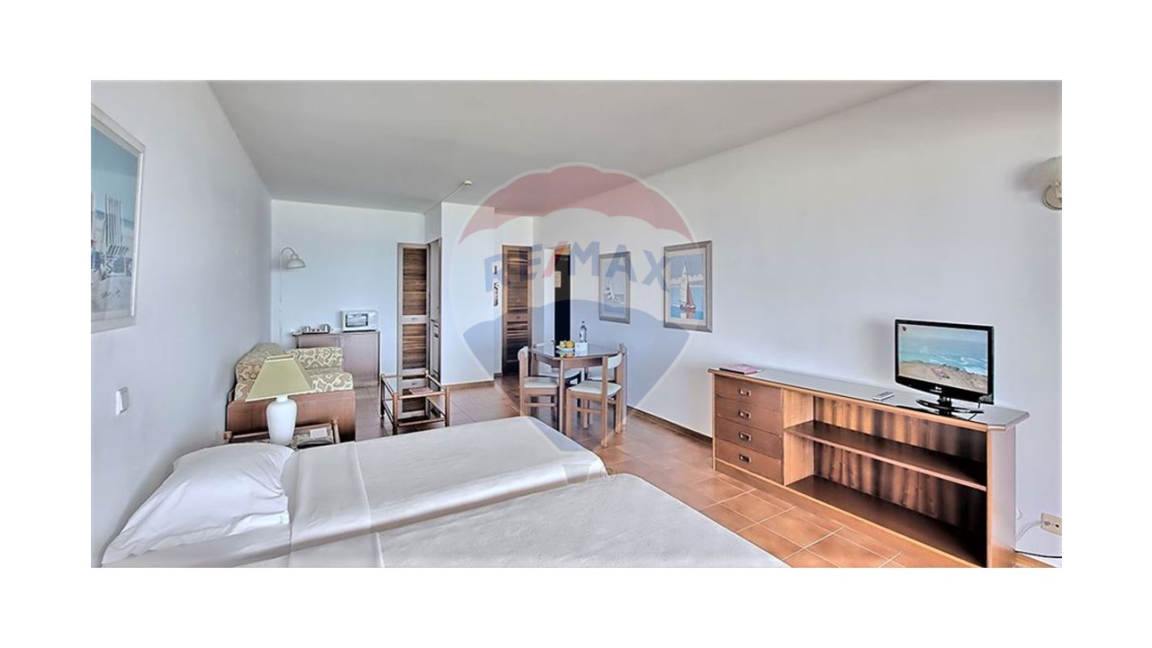 Apartamento para Venda em Quarteira Foto 12