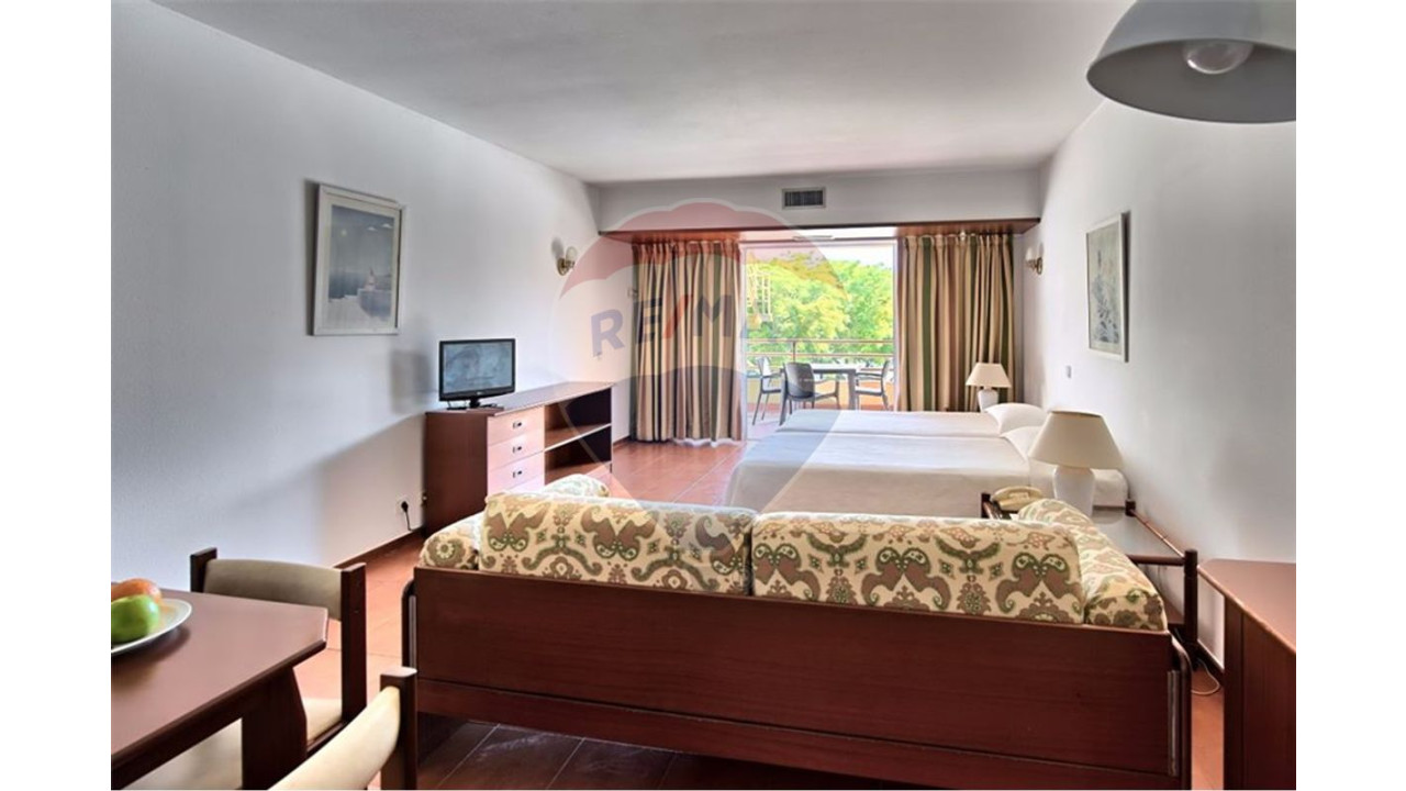 Apartamento para Venda em Quarteira Foto 14