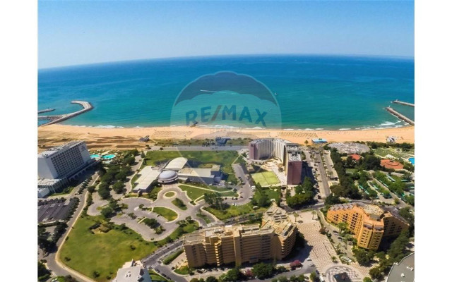 Apartamento para Venda em Quarteira