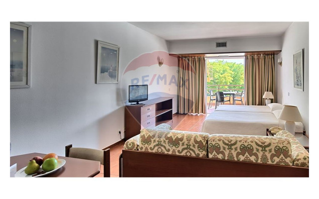 Apartamento para Venda em Quarteira