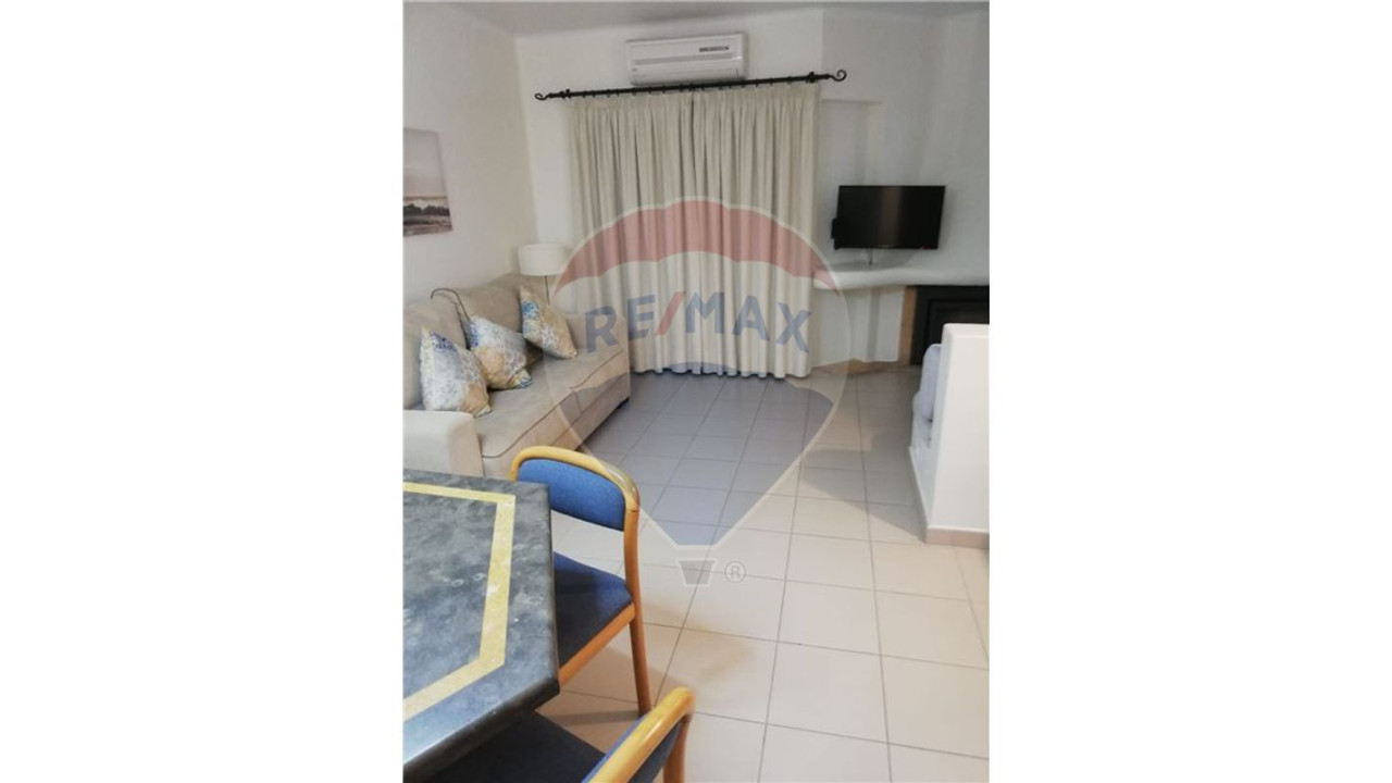 Apartamento T1 para Arrendamento em Albufeira e Olhos de Água Foto 14
