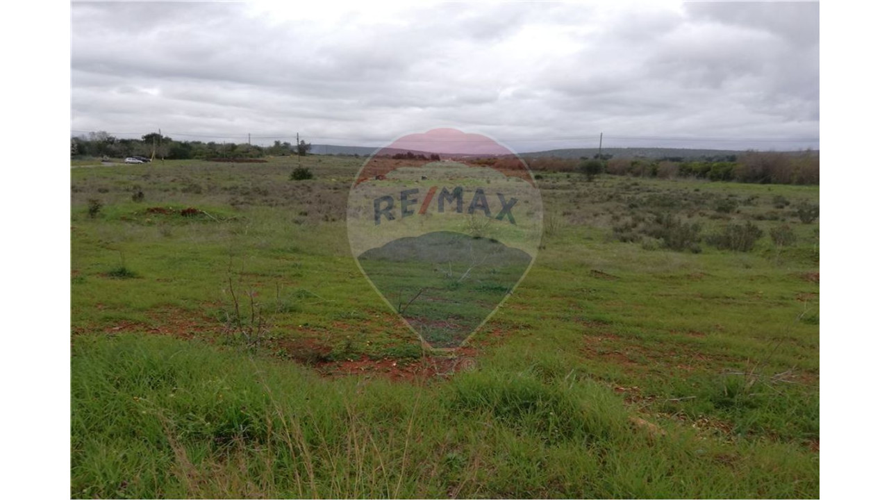 Terreno P/ Prédio para Venda em Paderne Foto 8