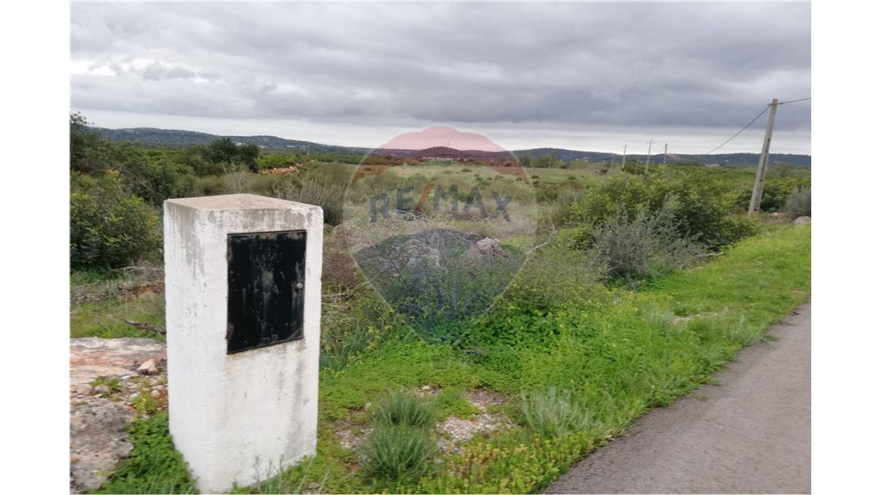 Terreno P/ Prédio para Venda em Paderne Foto 15