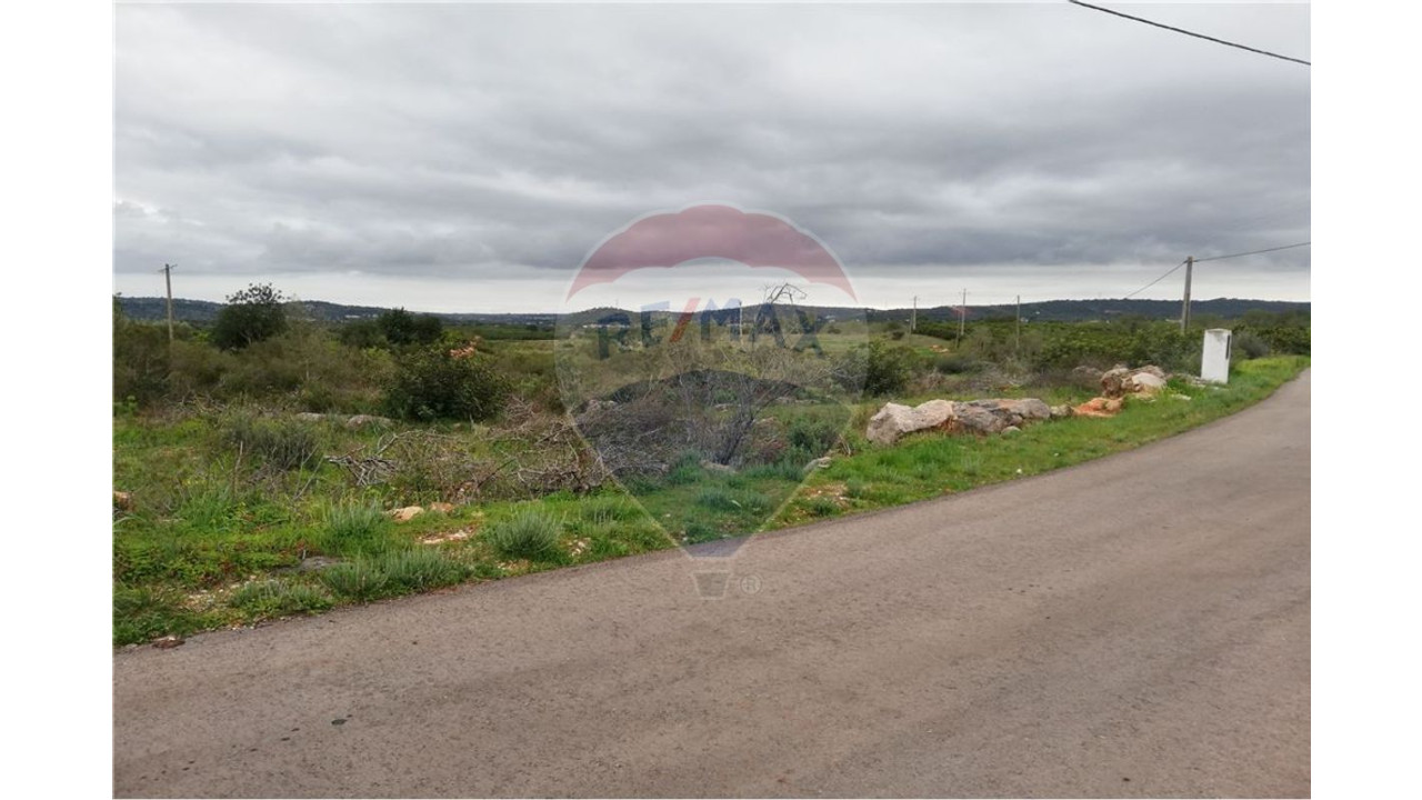 Terreno P/ Prédio para Venda em Paderne Foto 14